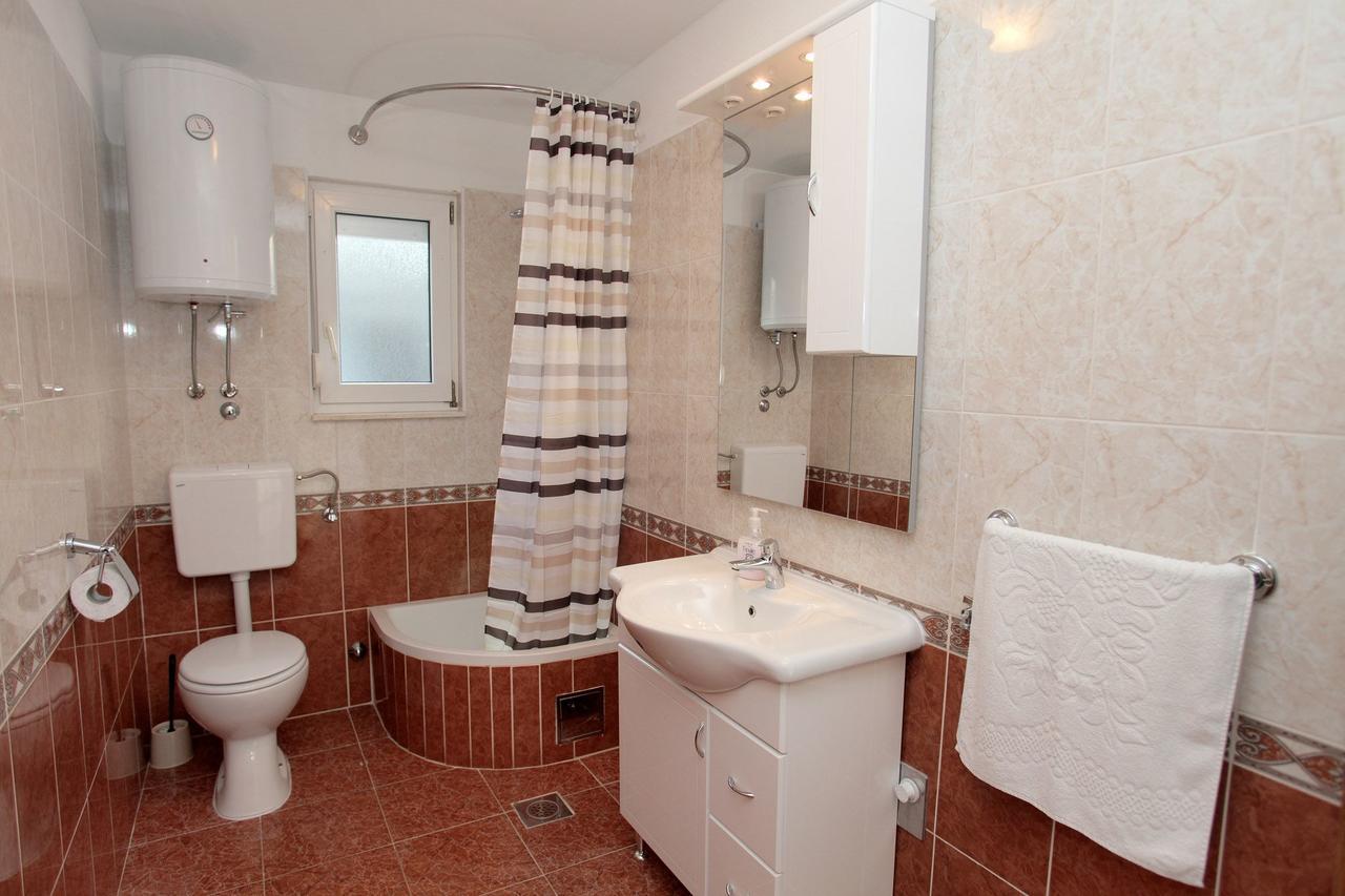 טרוגיר Apartments Iva מראה חיצוני תמונה